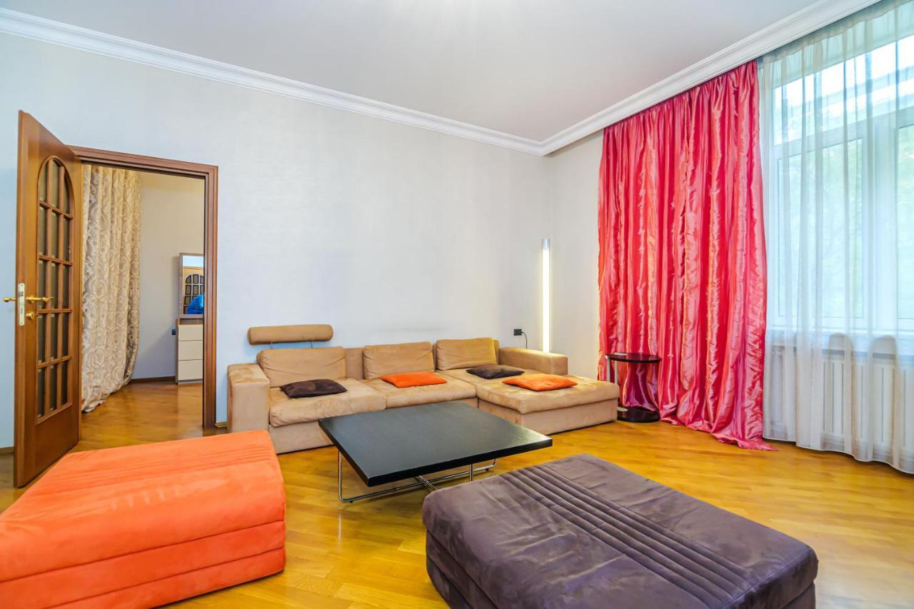 Appartement Vip Apartamen Nizami Street à Baku Extérieur photo