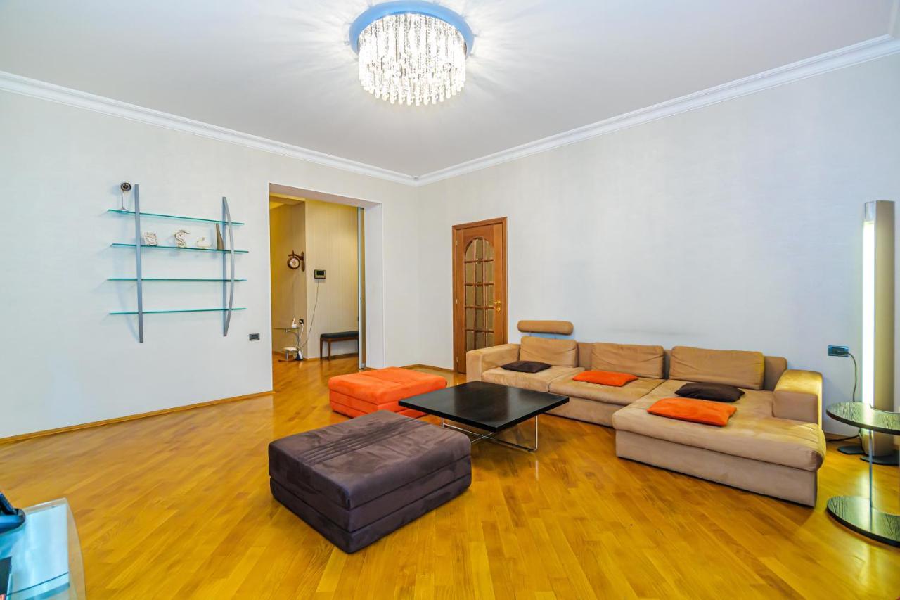 Appartement Vip Apartamen Nizami Street à Baku Extérieur photo
