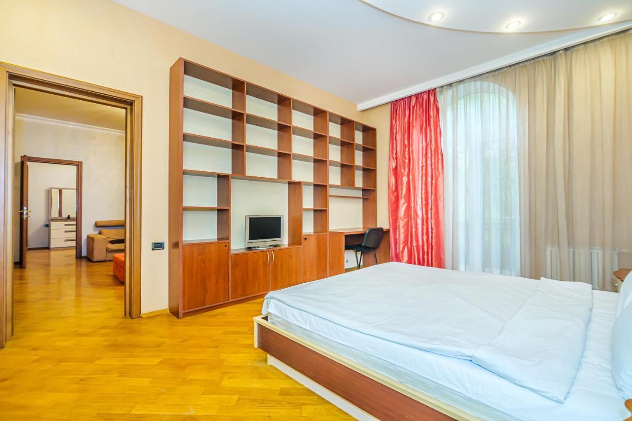 Appartement Vip Apartamen Nizami Street à Baku Extérieur photo