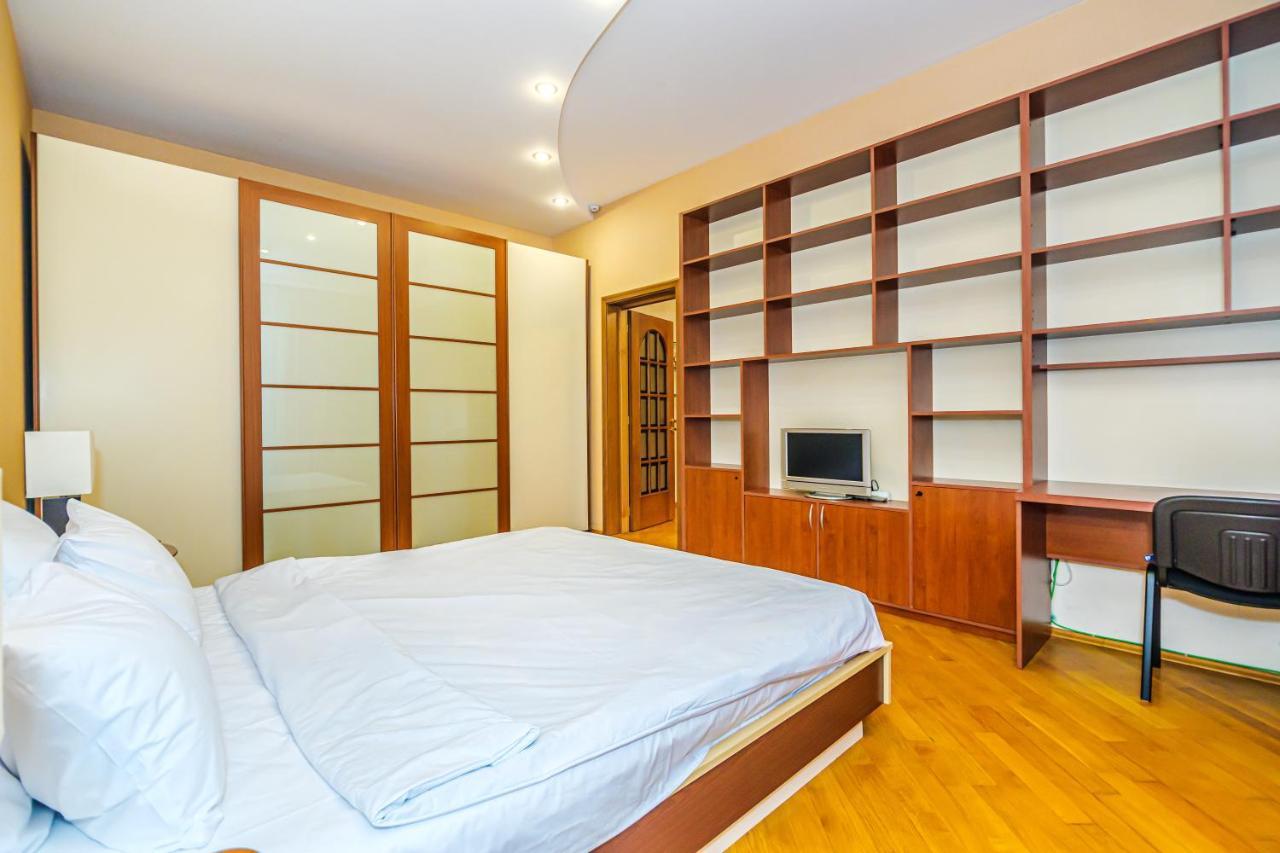 Appartement Vip Apartamen Nizami Street à Baku Extérieur photo