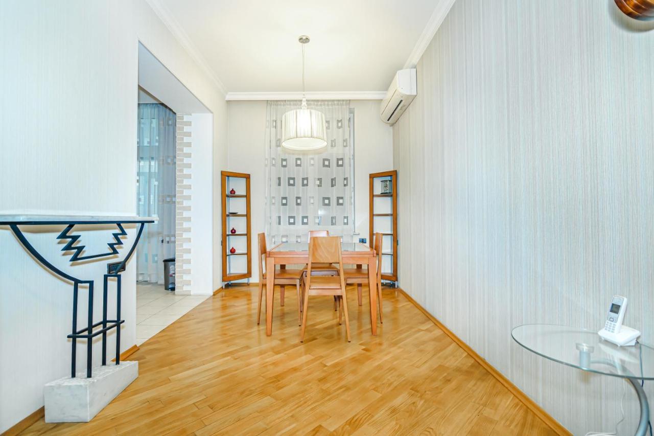 Appartement Vip Apartamen Nizami Street à Baku Extérieur photo