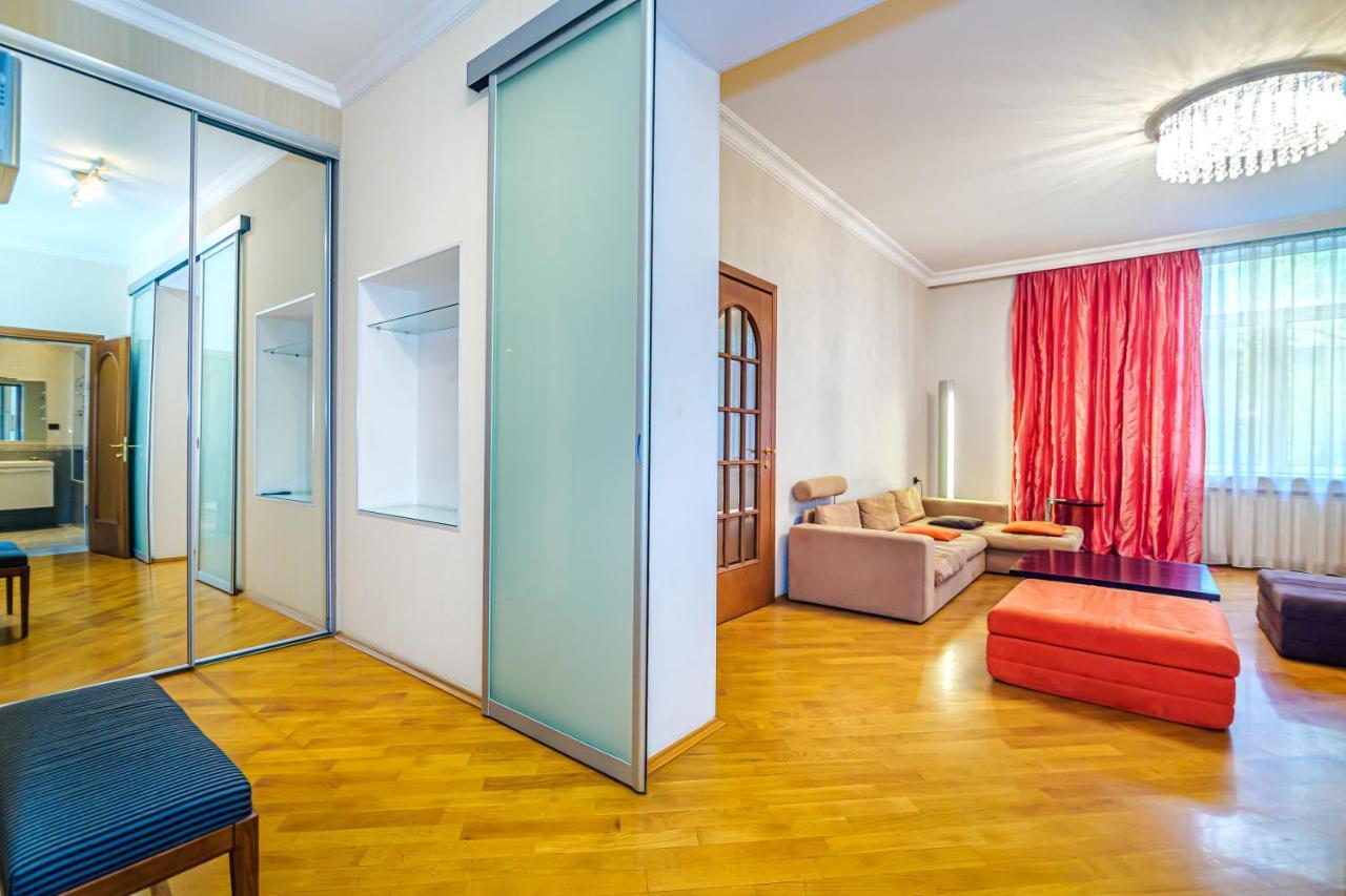 Appartement Vip Apartamen Nizami Street à Baku Extérieur photo