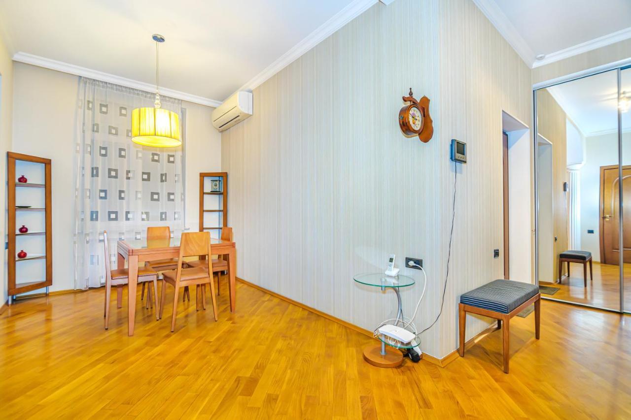 Appartement Vip Apartamen Nizami Street à Baku Extérieur photo